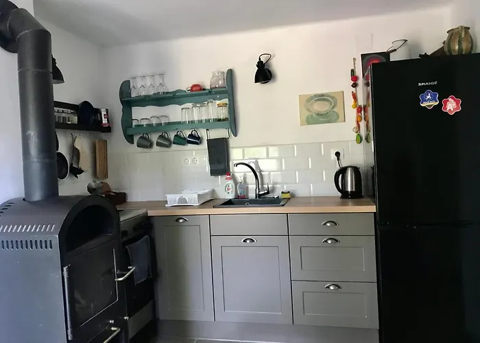 Semesterbostad Koefal Pince